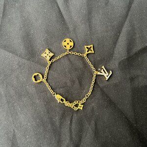 Louis Vuitton Four Leaf Clover Gold Bracelet